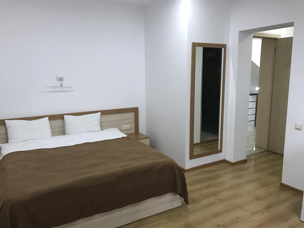 Hotel Marseille Batumi Exteriör bild
