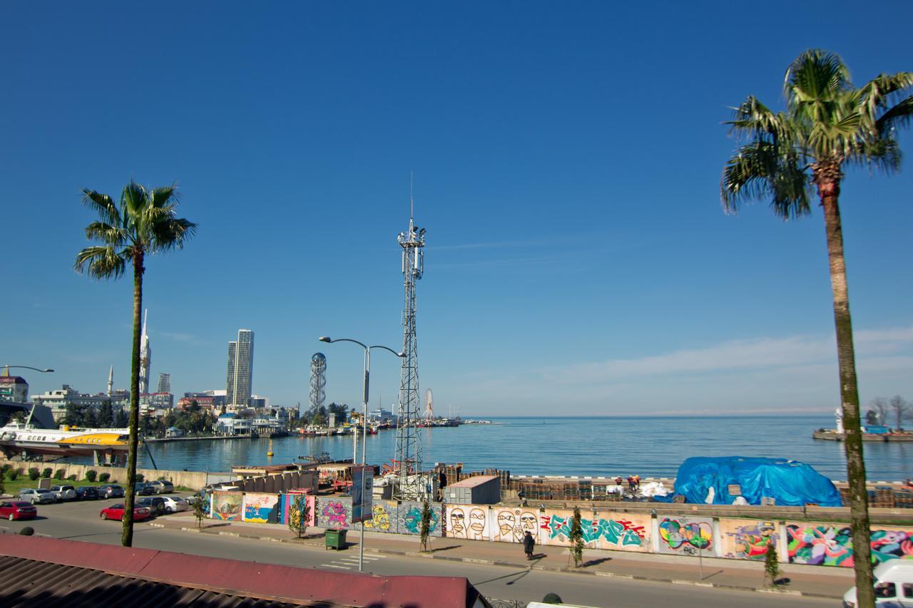 Hotel Marseille Batumi Exteriör bild
